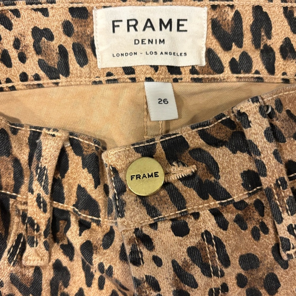 FRAME ali leopard print high-rise cigarette jean. EUC cheetah leopard jeans - Picture 3 of 6